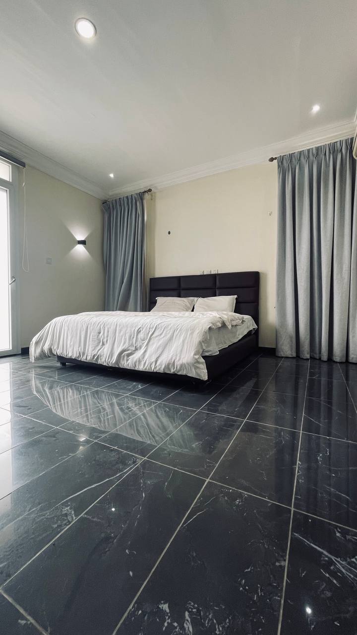 Fully Furnished Three (3) Bedroom Apartment For Rent in a Gated Community at North Ridge