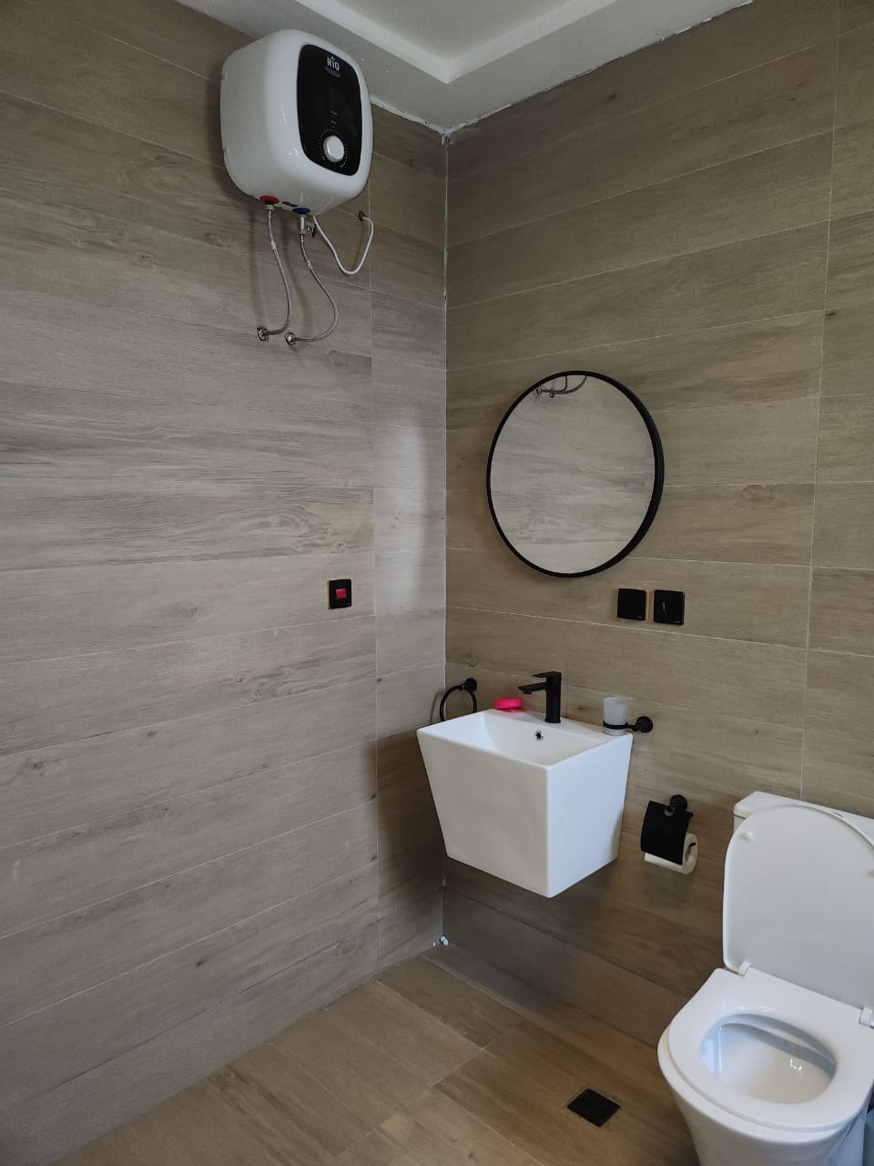 Fully Furnished Two (2) Bedroom Apartment For Rent at Ofankor