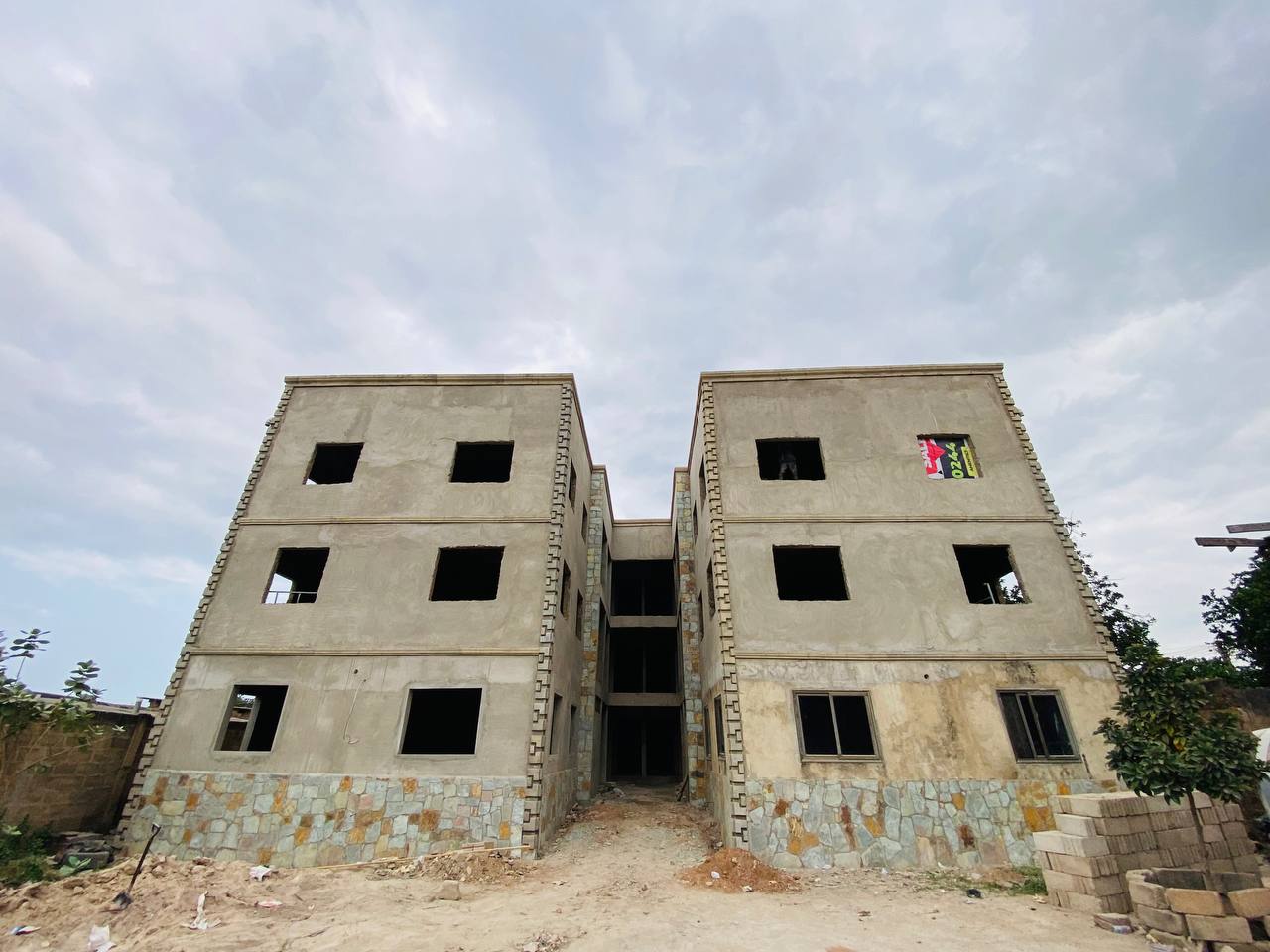 KOTOKU COURTS - NORTH ODORKOR