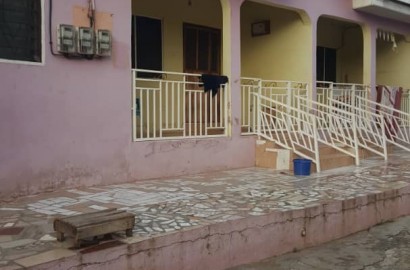 9 Bedroom Storey House with 4 Bedroom Boy's Quarters for Sale in Kumasi