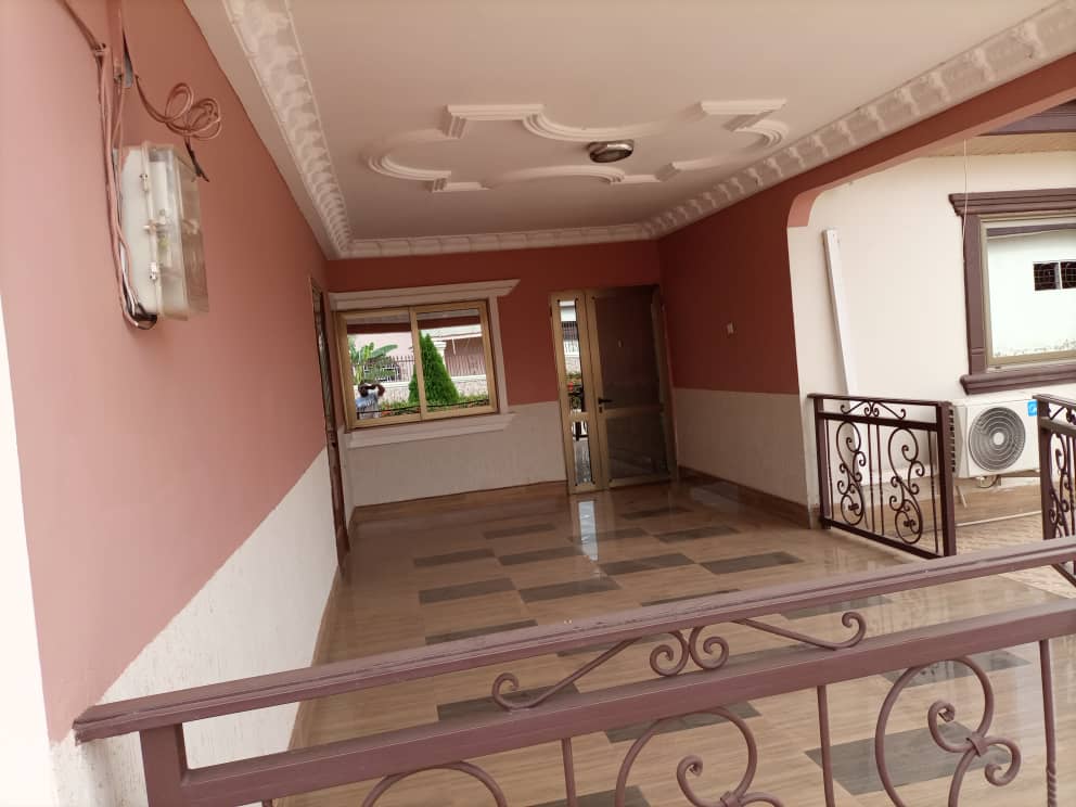 5 Bedroom House for Sale in Kumasi