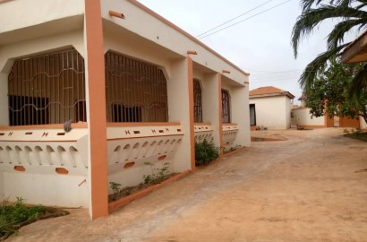 7 Bedroom House for Sale in Kumasi