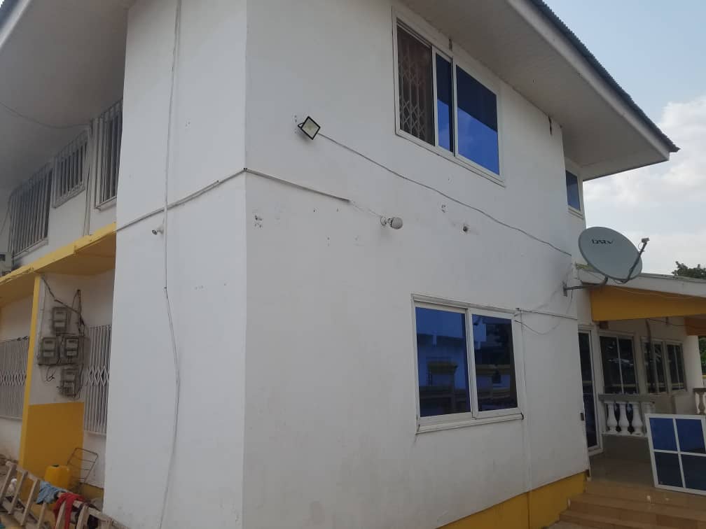 7 Bedroom House for Sale in Kumasi