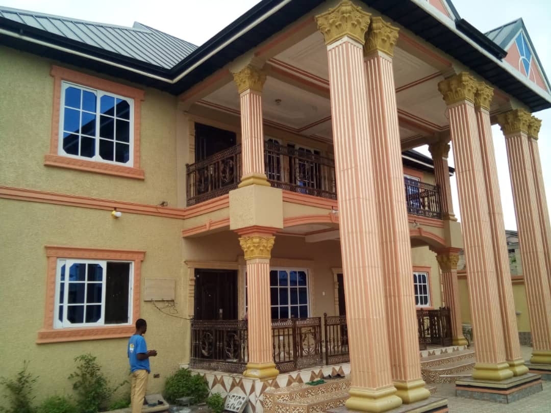 9 Bedroom Storey House For Sale