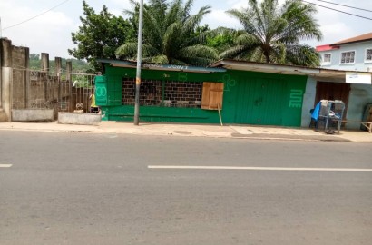 A 5 Bedroom Roadside House for Sale at a Prime Location