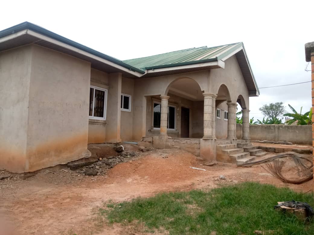 Ensuite 4 Bedroom House for Sale in Kumasi