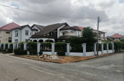 Executive 7 Bedroom House for Sale in Kumasi