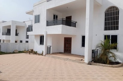 A plush 5 bedroom storey house for sale