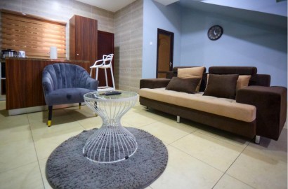 Fully Furnished 1 Bedroom Apartment Available for Long and Short Let