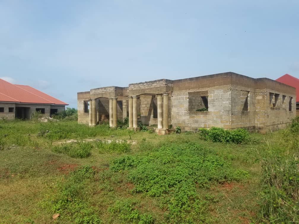 Uncompleted 6 Bedroom Ensuite House for Sale
