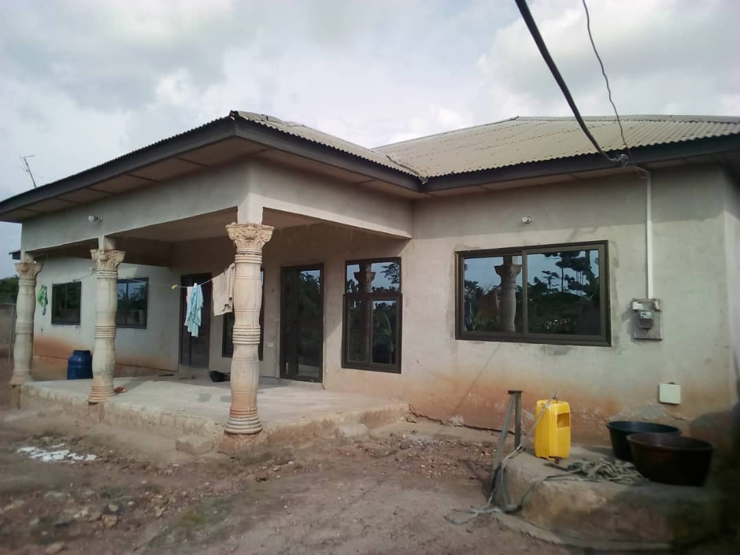 Uncompleted 6 Bedroom House with 2 Stores for Sale in Kumasi