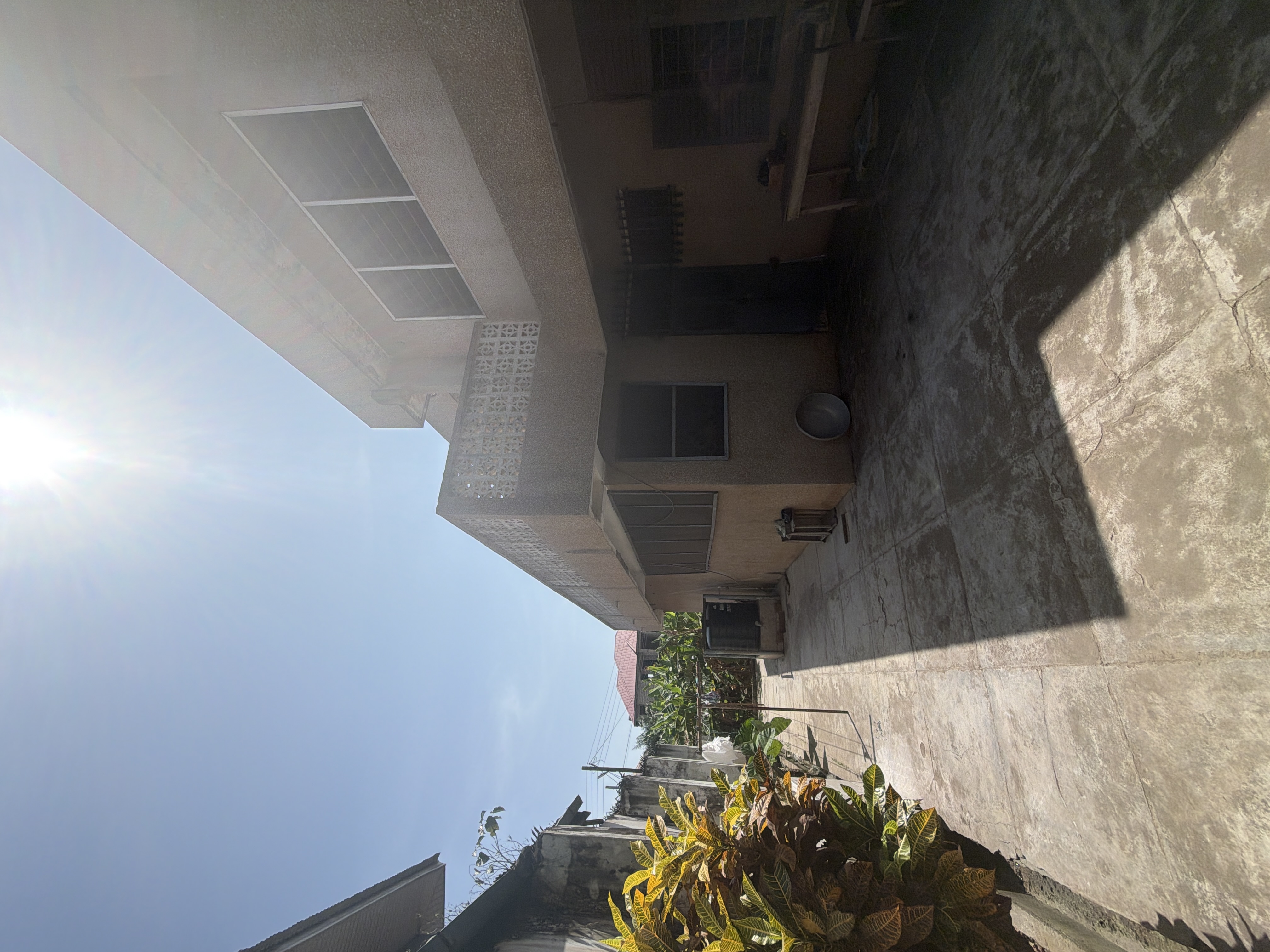 Eight (8) Bedroom House For Sale at Kwashieman - Ideal for Investors & Redevelopment