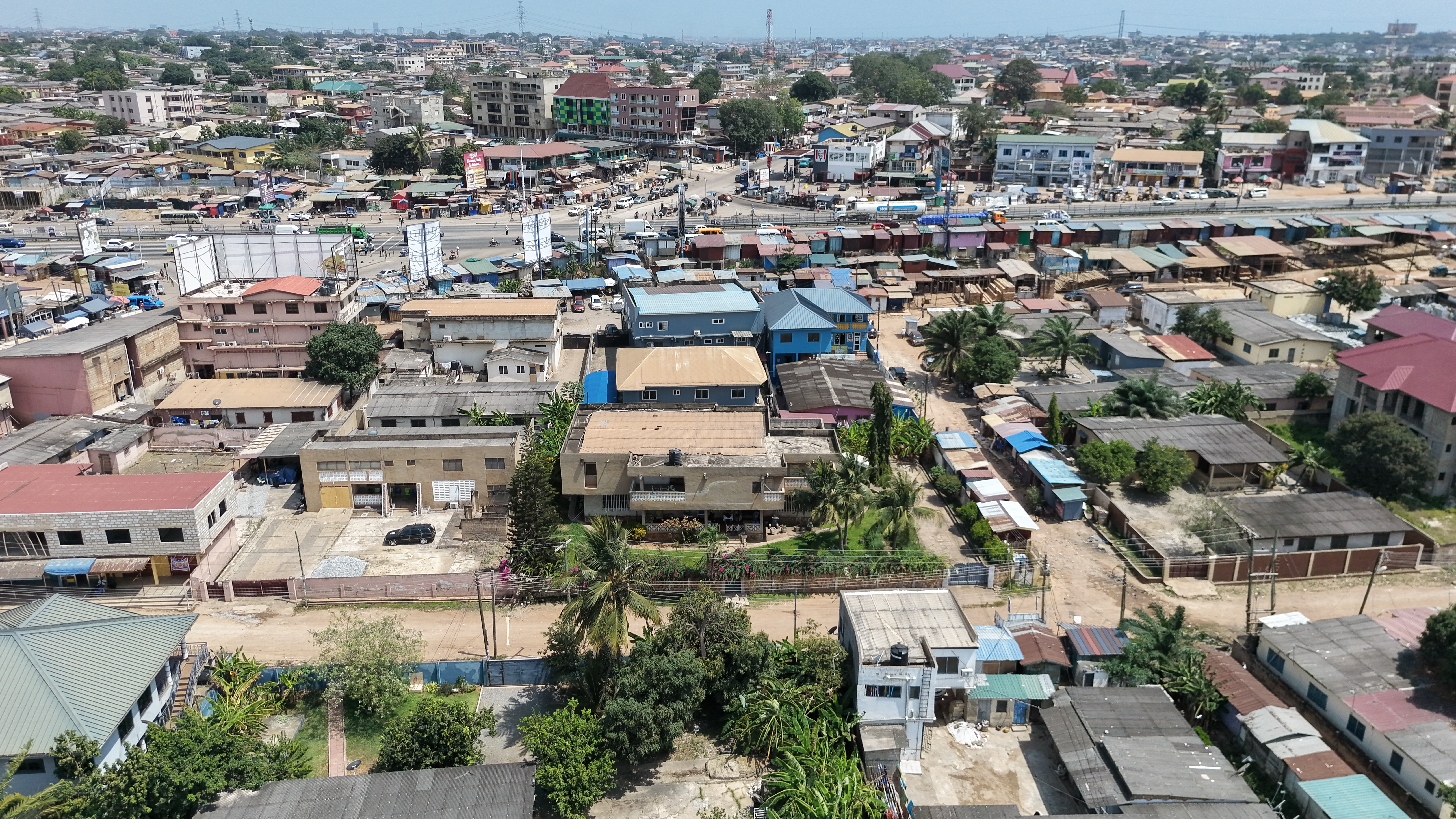 Eight (8) Bedroom House For Sale at Kwashieman - Ideal for Investors & Redevelopment