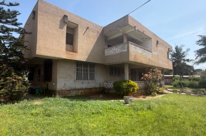 Eight (8) Bedroom House For Sale at Kwashieman - Ideal for Investors & Redevelopment