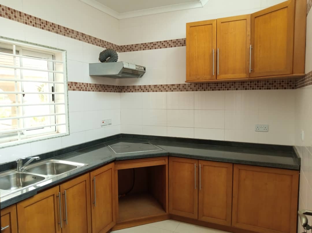 4 Bedroom Storey House for rent
