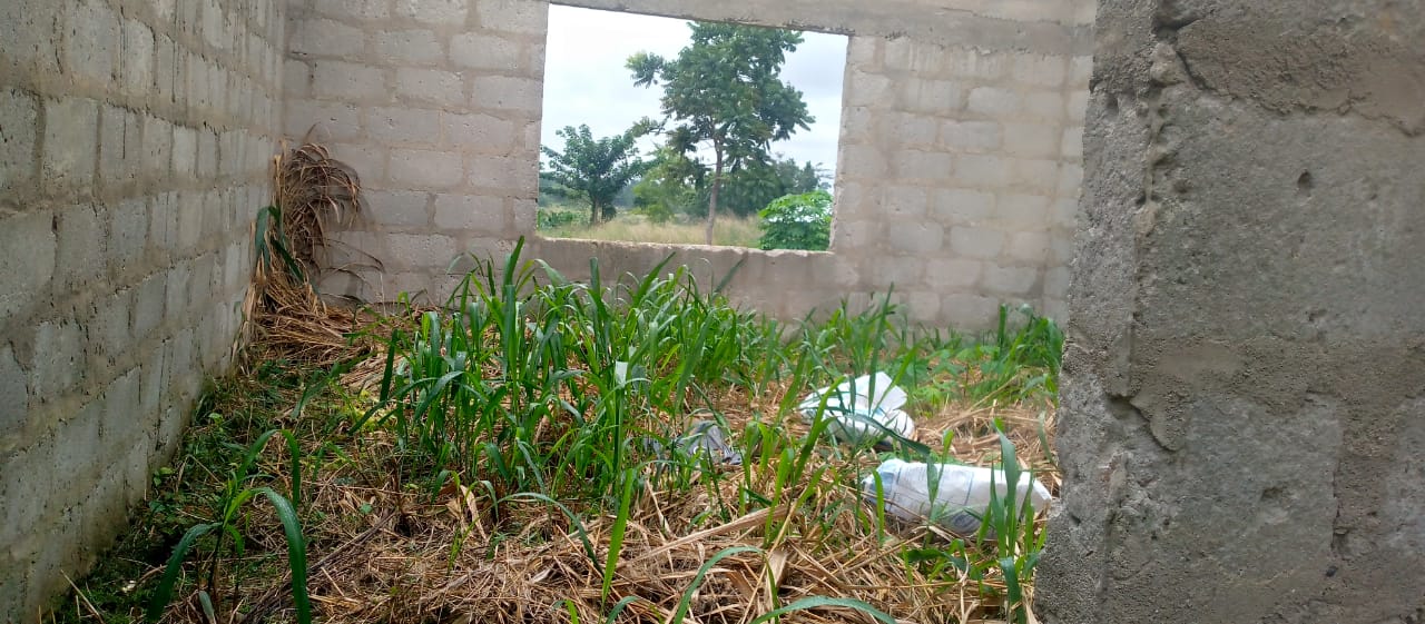 Three bedroom uncompleted house for sale at Ejisu-Asawase, Kumasi
