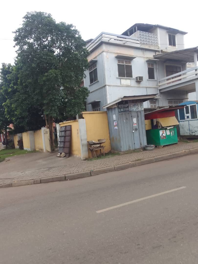Twelve Bedroom House For Sale At Amakom, Kumasi