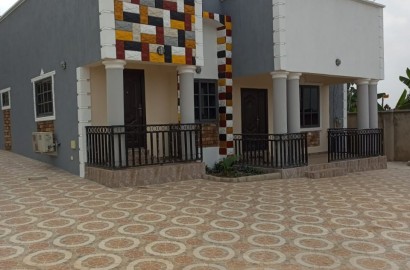 Five bedroom house for sale at Nkoranza, Kumasi