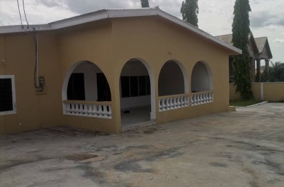 Four bedroom house for sale at Santasi Anyinam, Kumasi