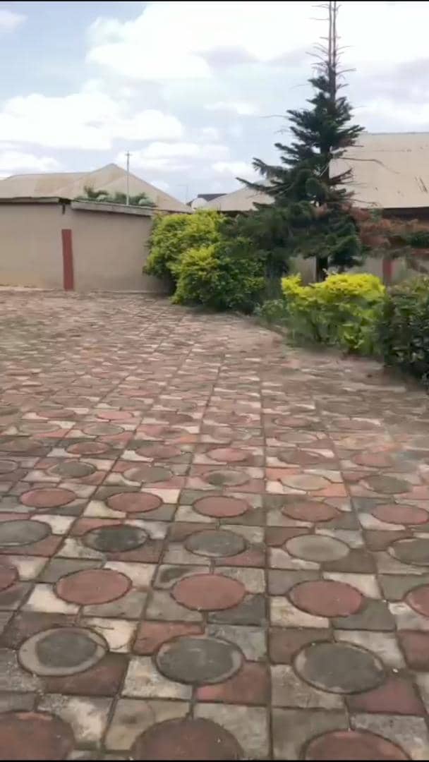Five Bedroom house for sale at Breman, Kumasi