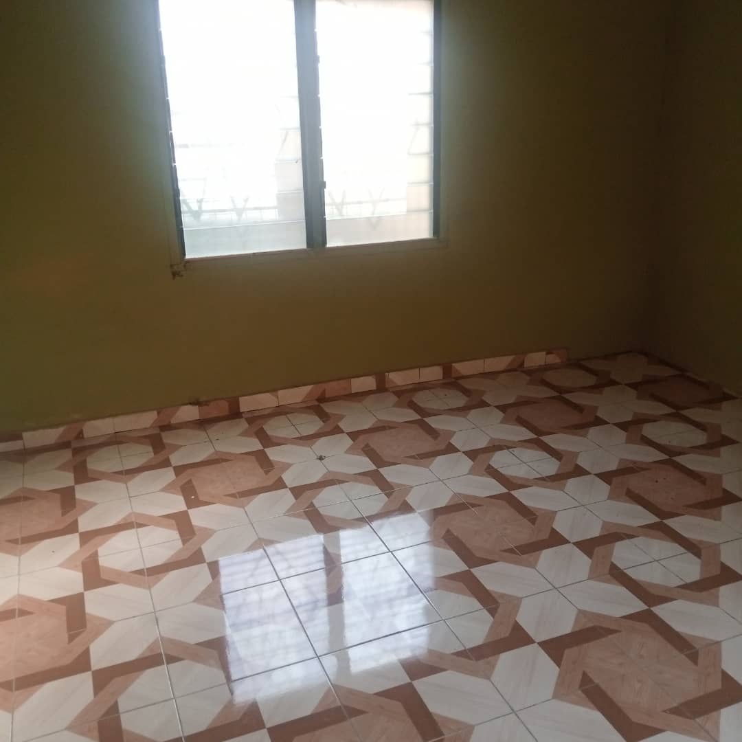  A 5 bedroom house for sale in Kumasi