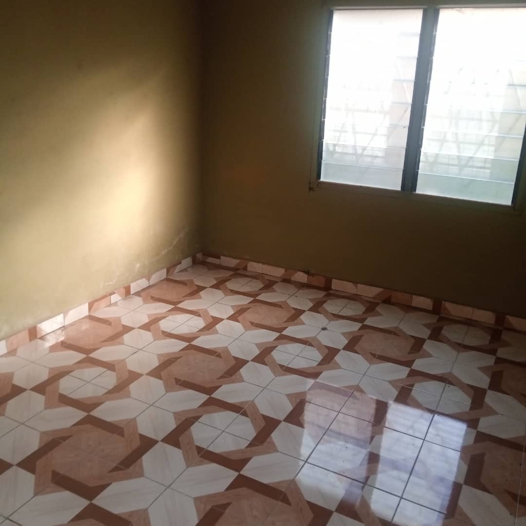  A 5 bedroom house for sale in Kumasi