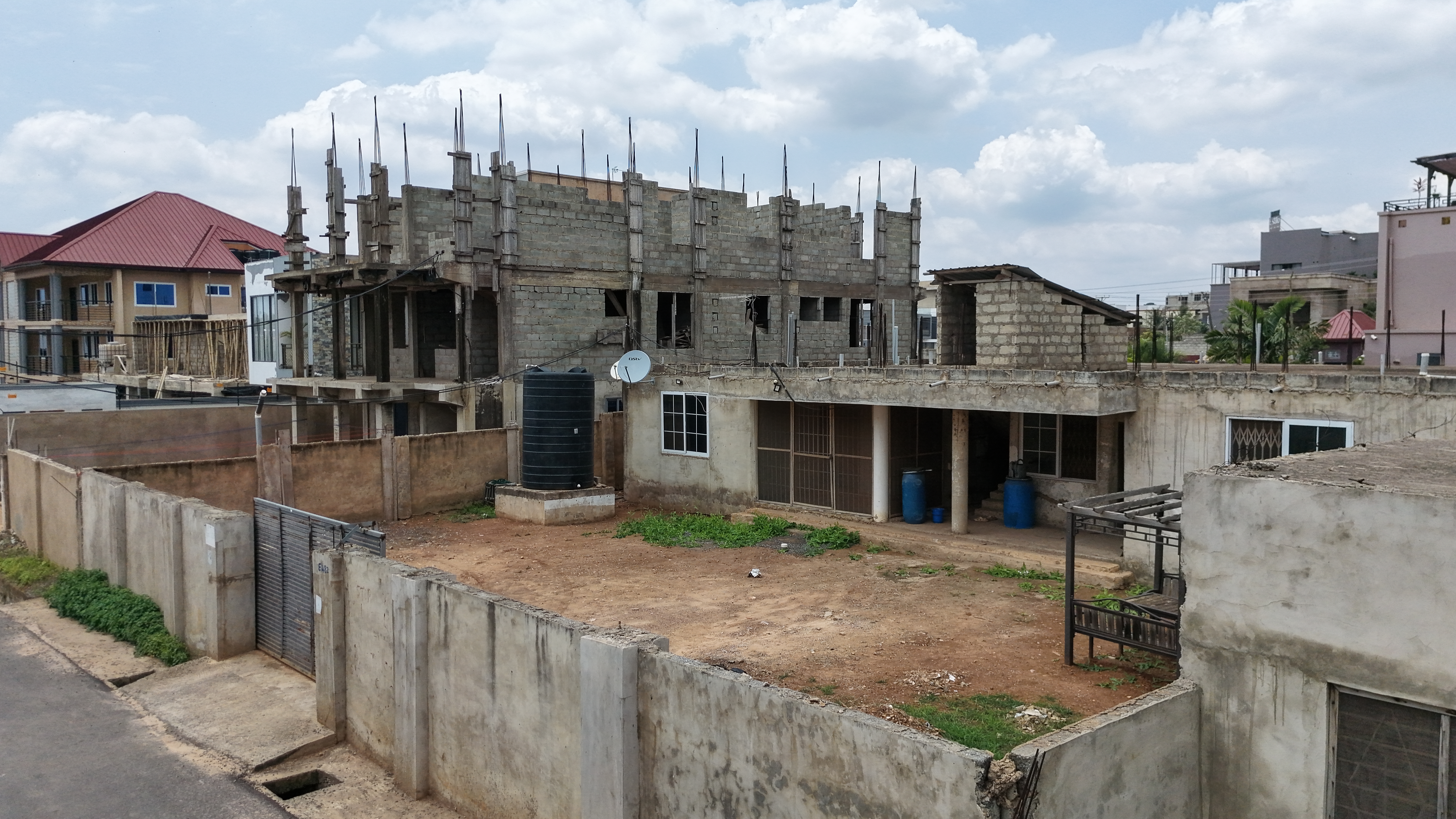 PRIME 1 PLOT OF LAND WITH EXISTING BUILDING FOR SALE AT TSE ADDO MAHAMA ROAD
