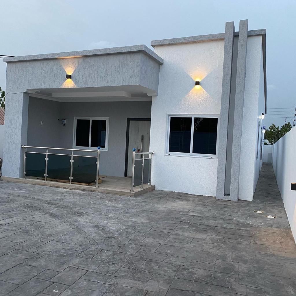 Newly Built En-suite Houses for Sale at Pokuase