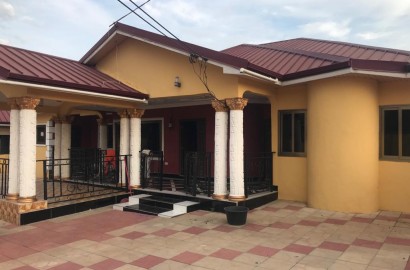 Newly Built 5 Bedrooms House for Sale At Amasaman Obeyeyie