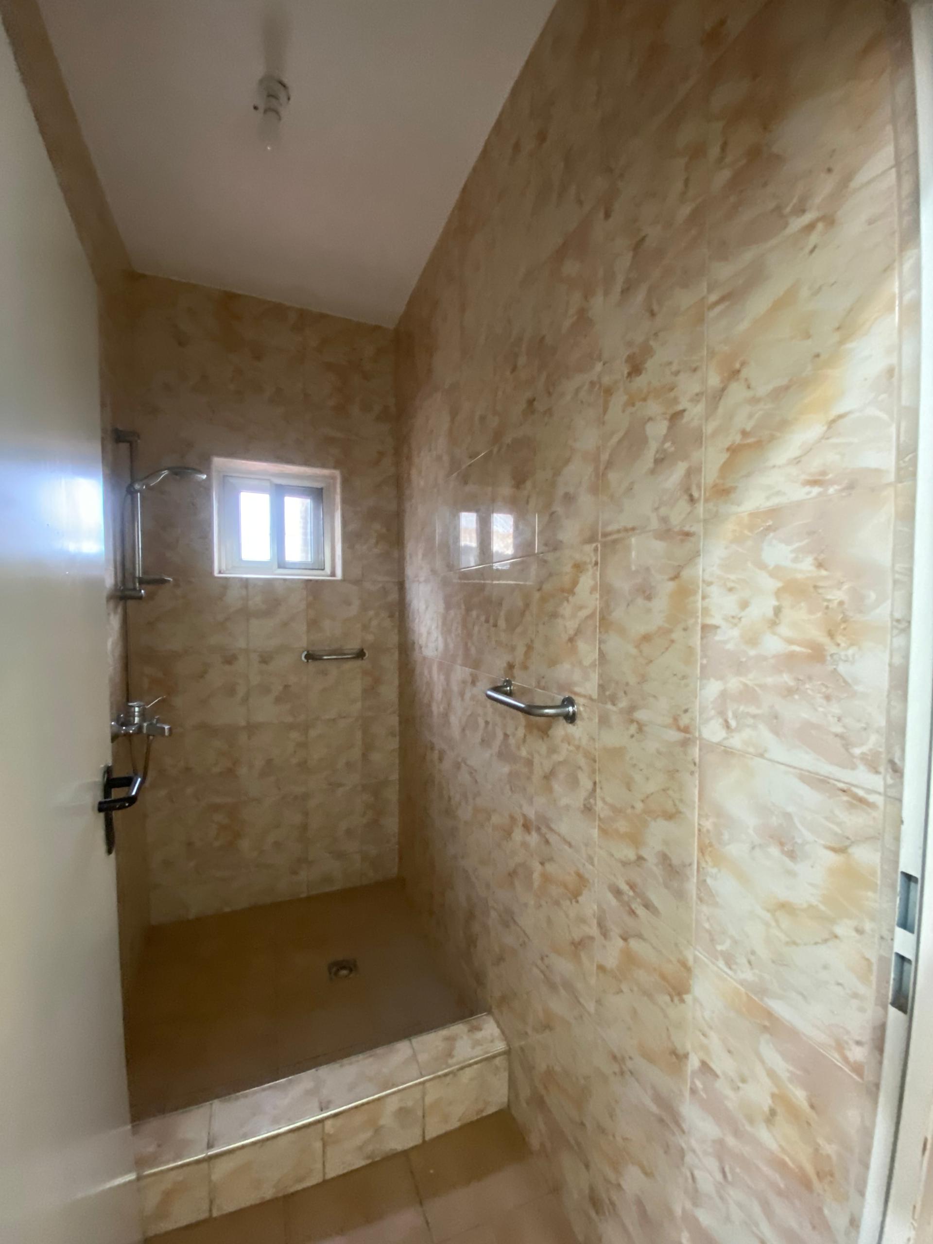 Office Space For Rent at Spintex