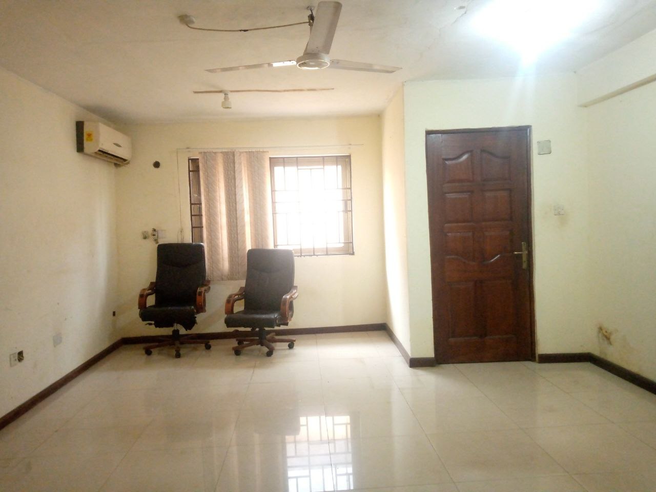 Office Space For Rent Tesano