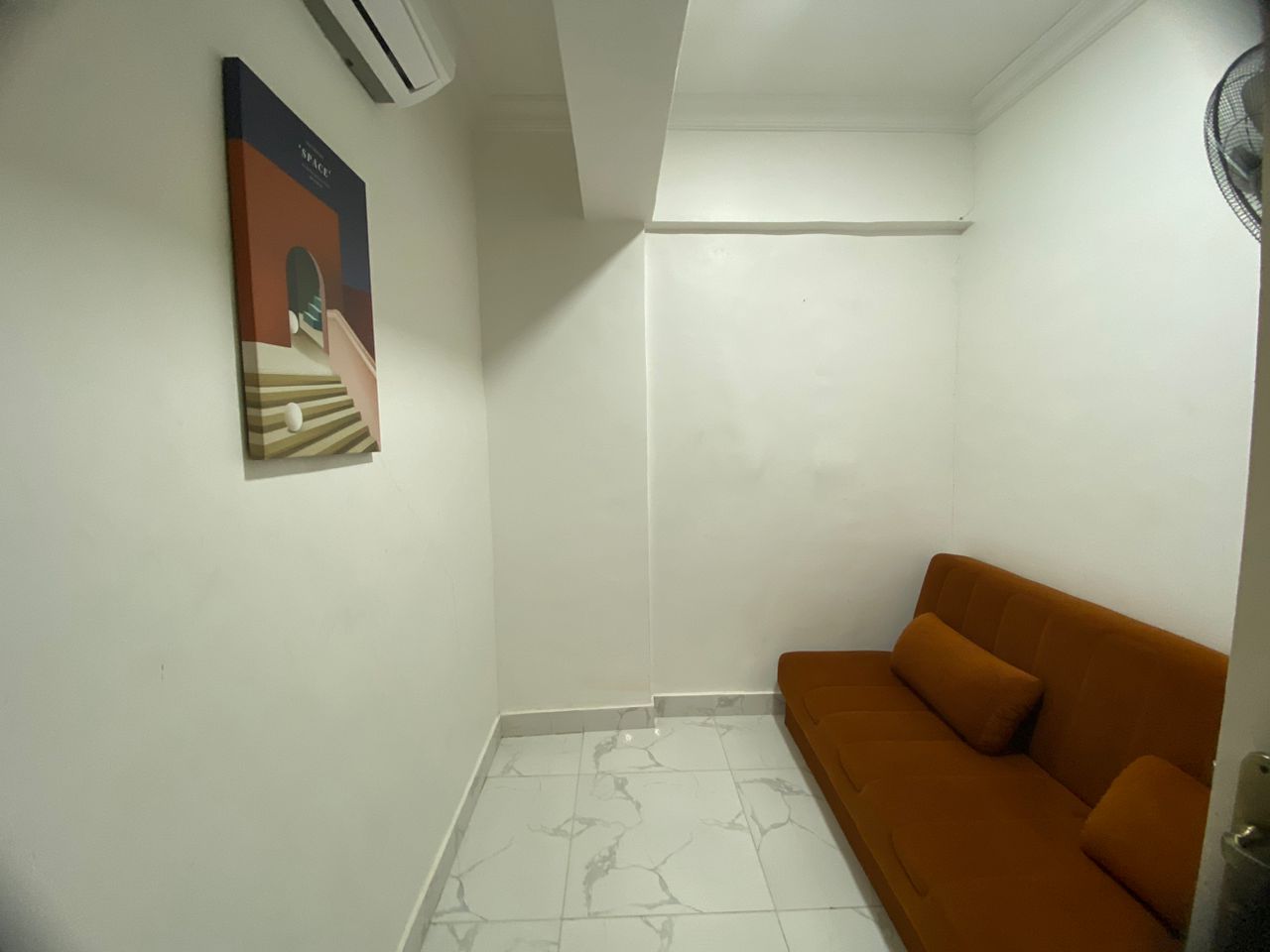 One 1-Bedroom Fully Furnished Apartment For Rent at Borteyman