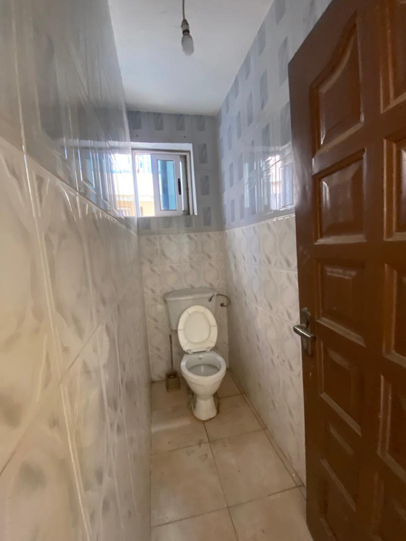 One (1) Bedroom Apartment For Rent at Adjiringanor 