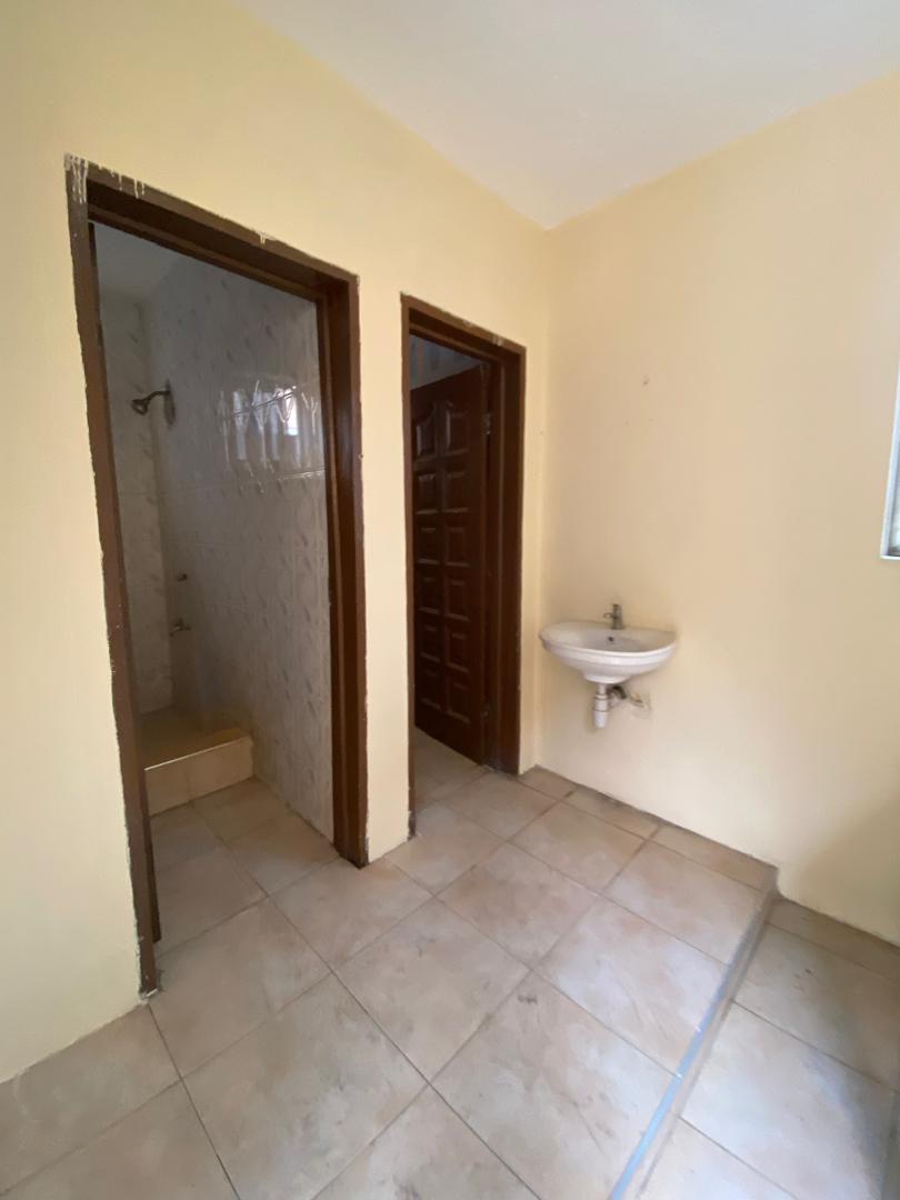 One (1) Bedroom Apartment For Rent at Adjiringanor 