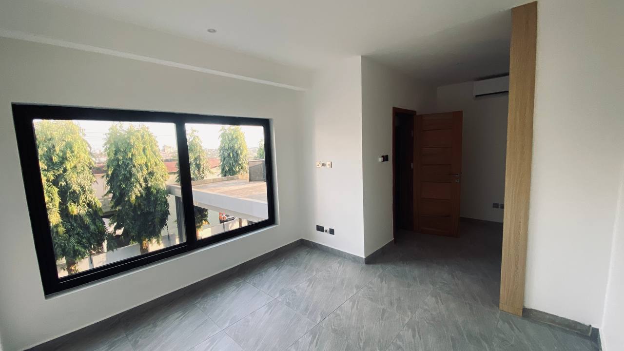 Two (2) Bedroom Apartment For Rent at Dzorwulu