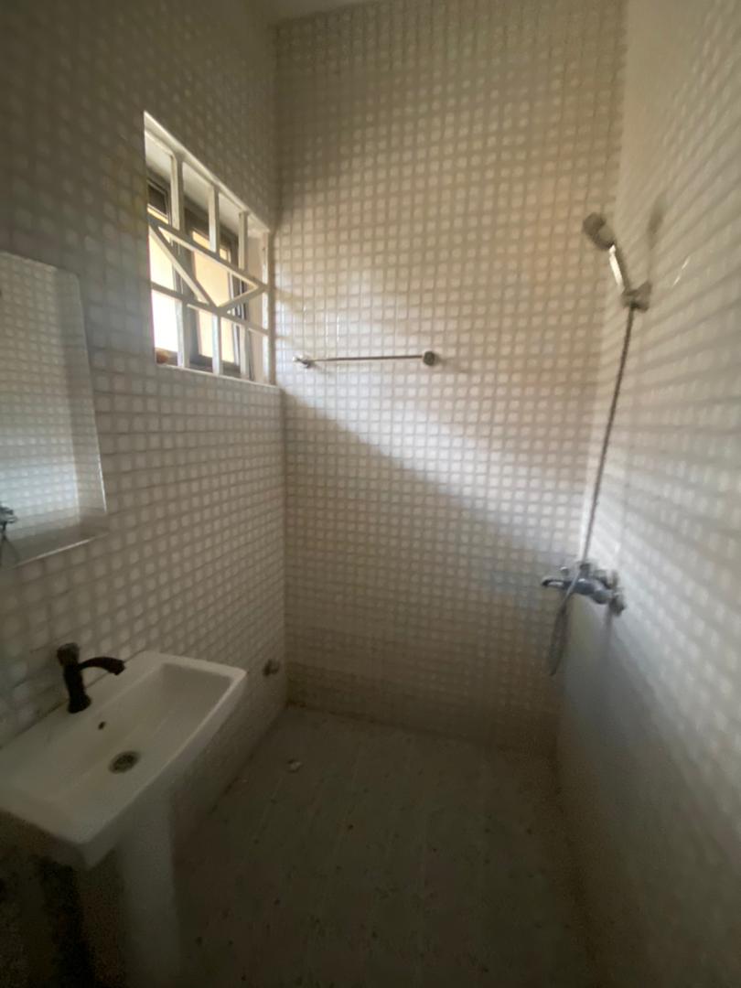 One (1) Bedroom Apartment For Rent at Lashibi