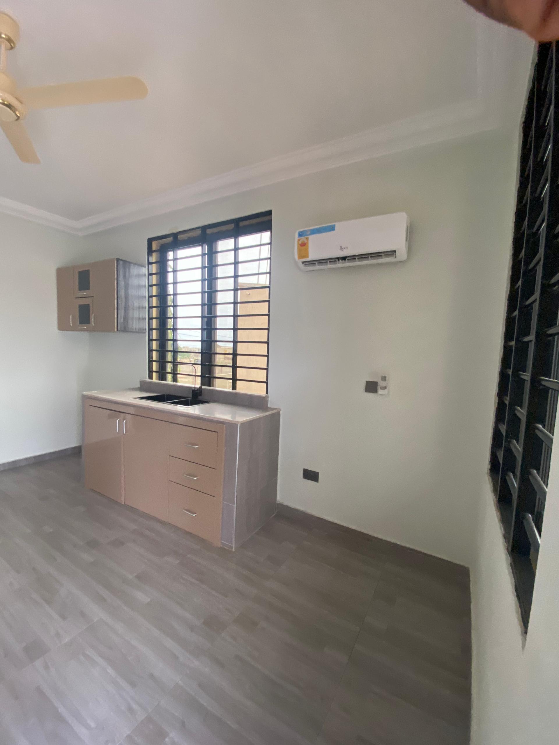 One (1) Bedroom Apartment For Rent at Lashibi