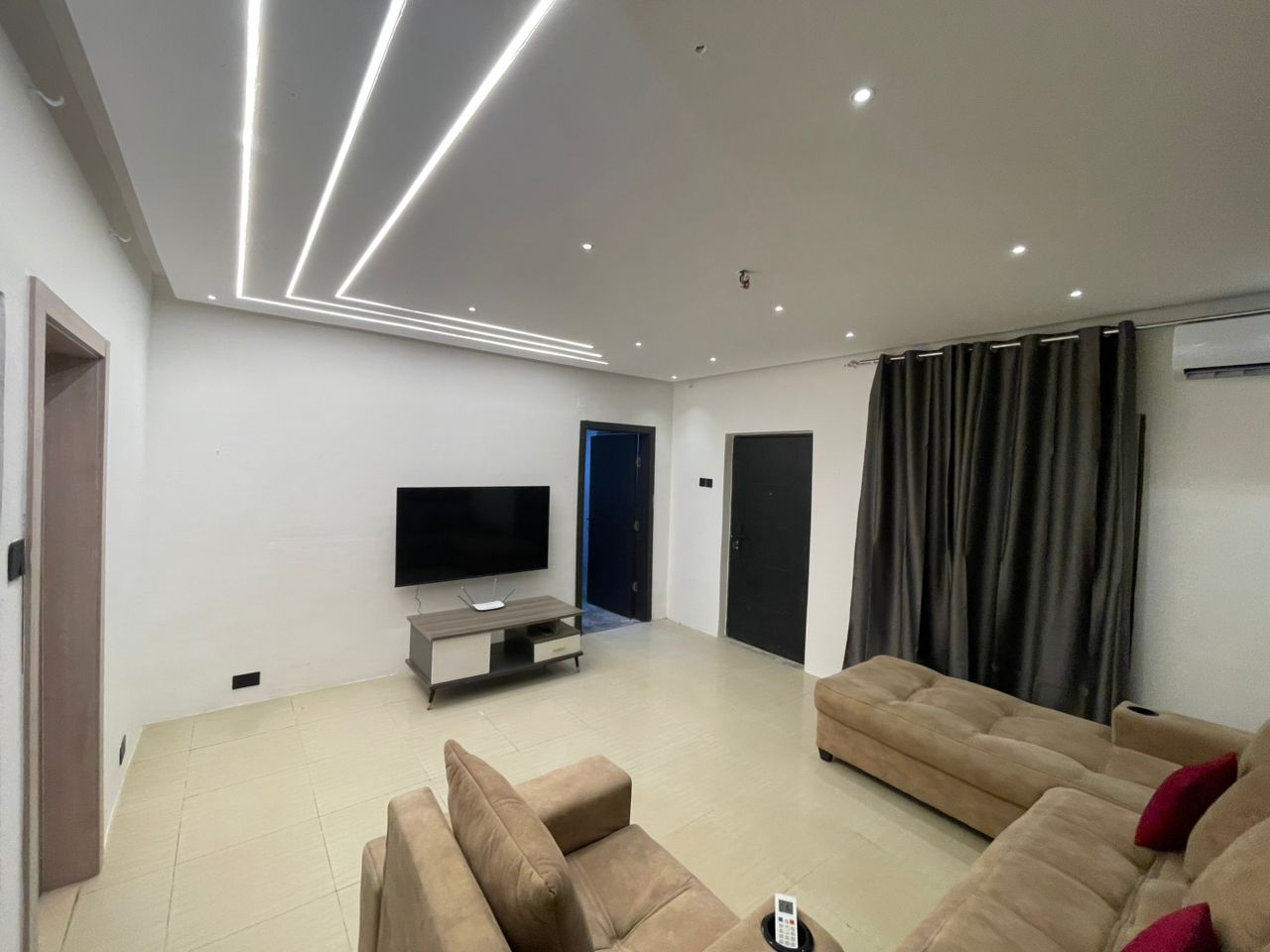 One (1) Bedroom Fully Furnished Apartment For Rent at Dzorwulu