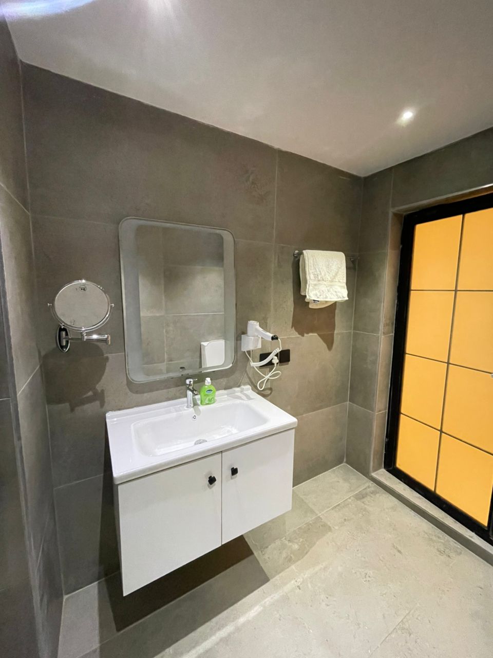 One (1) Bedroom Fully Furnished Apartment For Rent at Dzorwulu