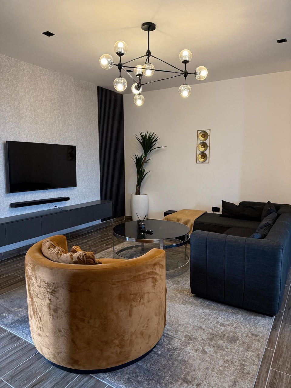 One (1) Bedroom Fully Furnished Apartment For Rent at East Legon