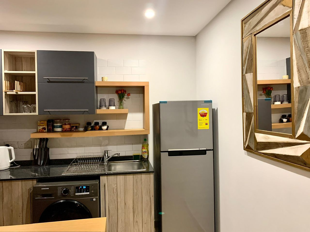 One (1) Bedroom Fully Furnished Apartment For Rent at East Legon