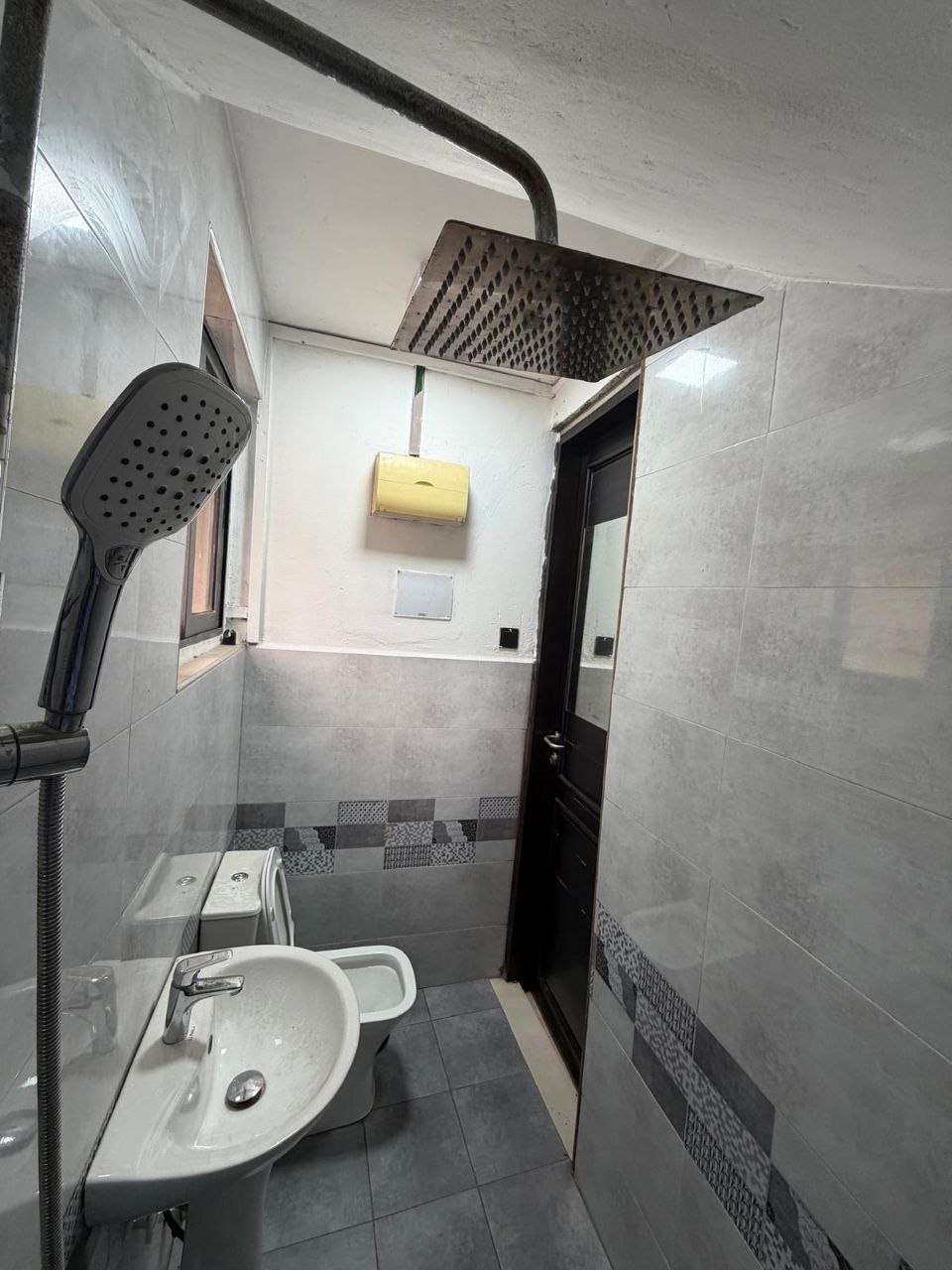 One (1) Bedroom Furnished Apartment For Rent at East Legon ARS