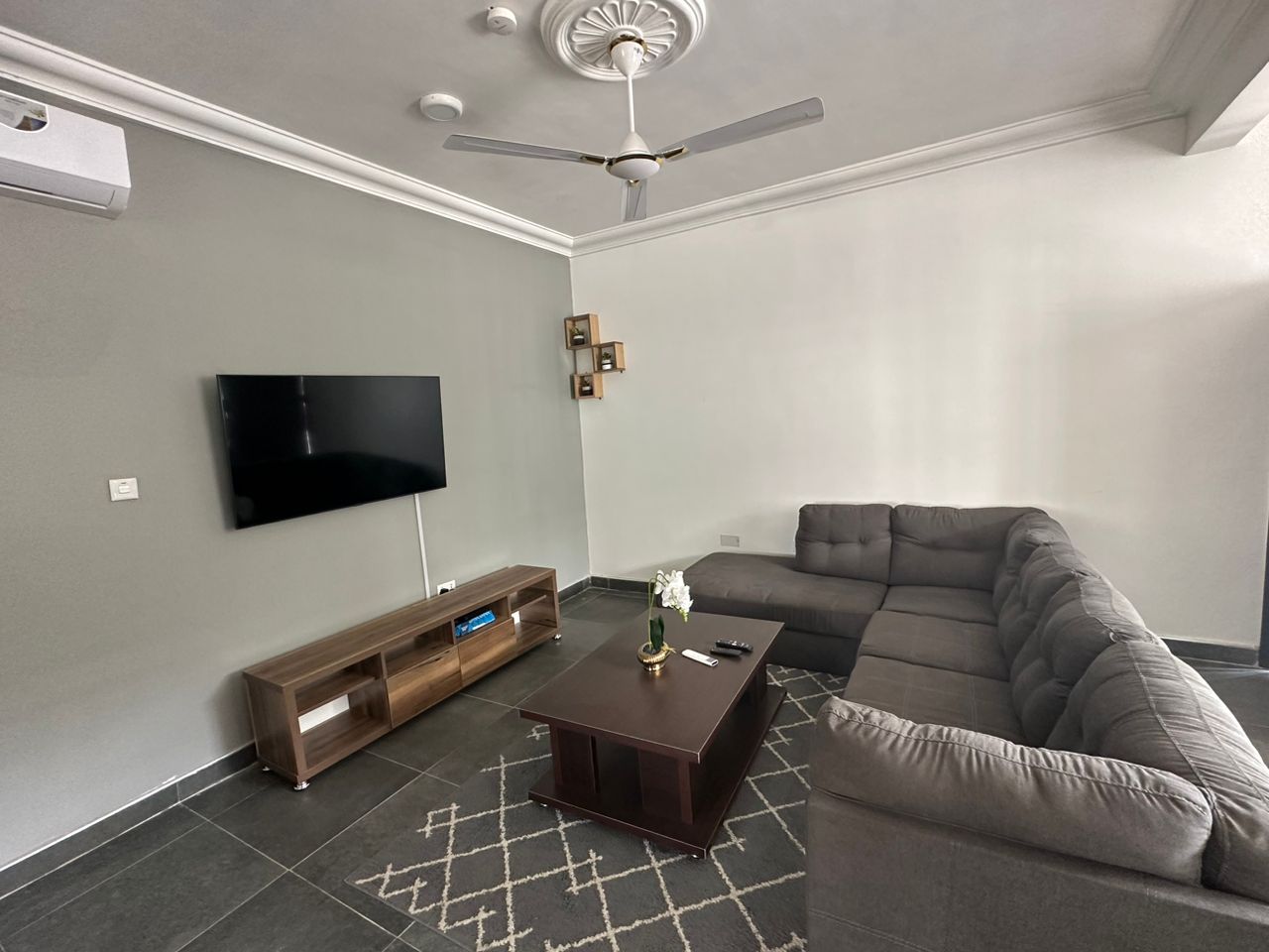 One (1) Bedroom Furnished Apartment For Rent at Oyarifa