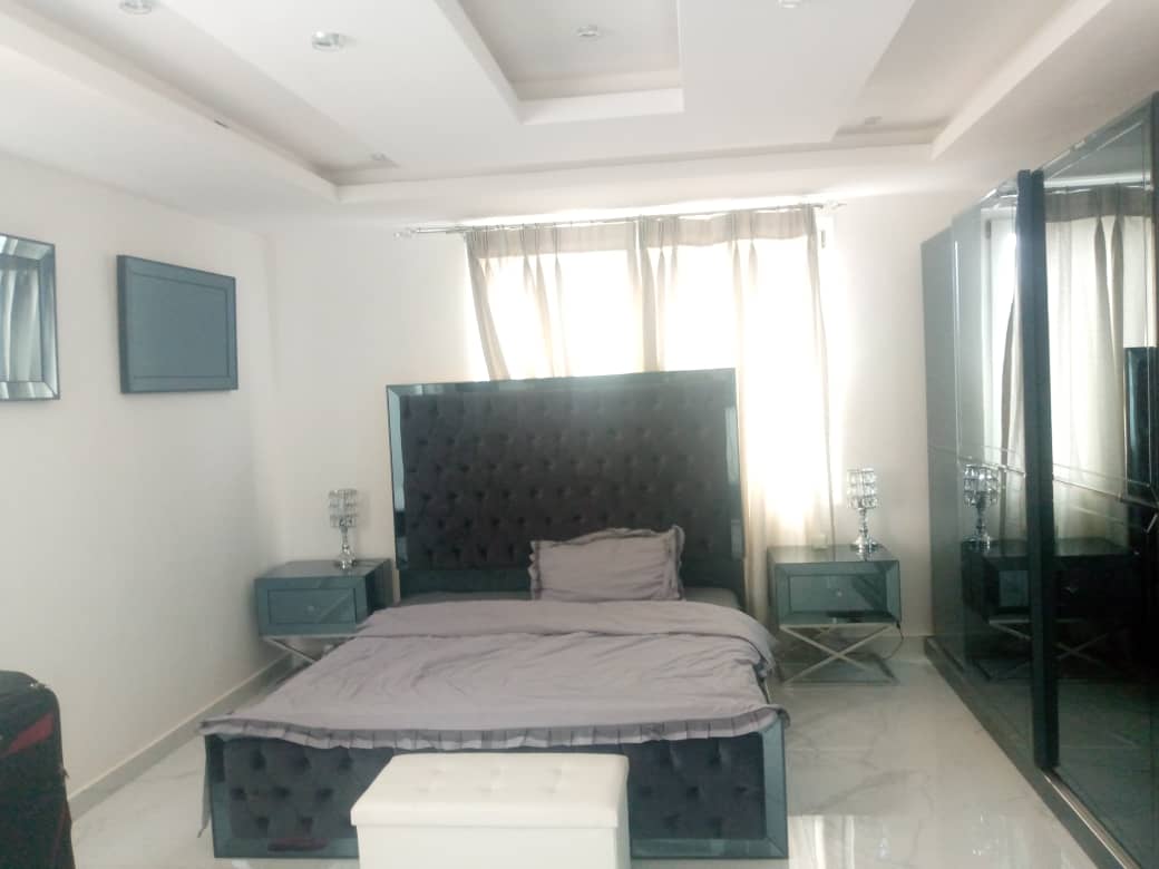 One (1) Bedroom Furnished Apartments For Rent at Westland