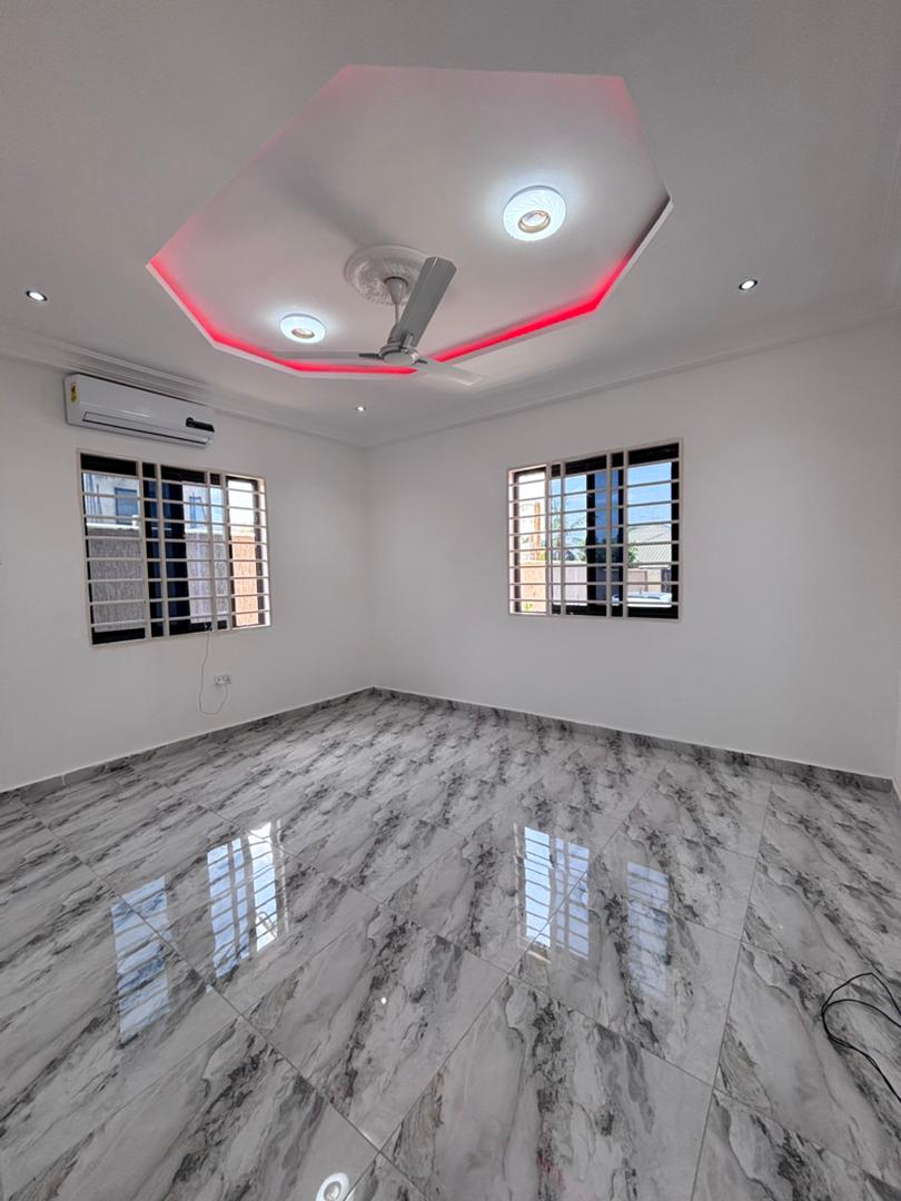 One (1) Bedroom Unfurnished Townhouse For Sale at Oyarifa (Gravel Pit)