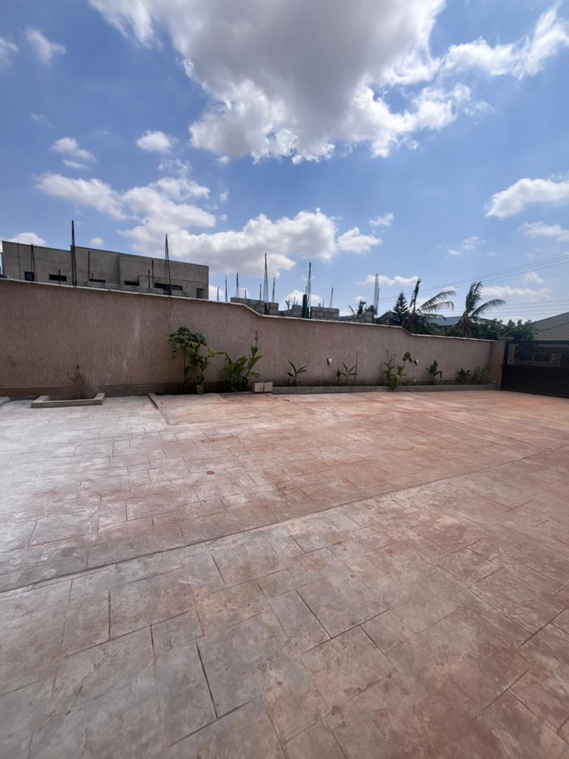 One (1) Bedroom Unfurnished Townhouse For Sale at Oyarifa (Gravel Pit)