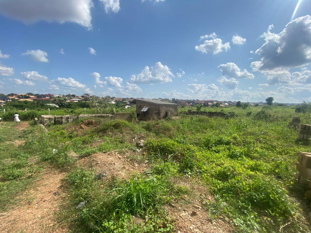 Plot of Land for Sale at Santasi