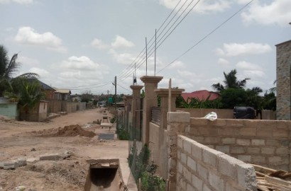 Uncompleted 4 Bedroom house for sale