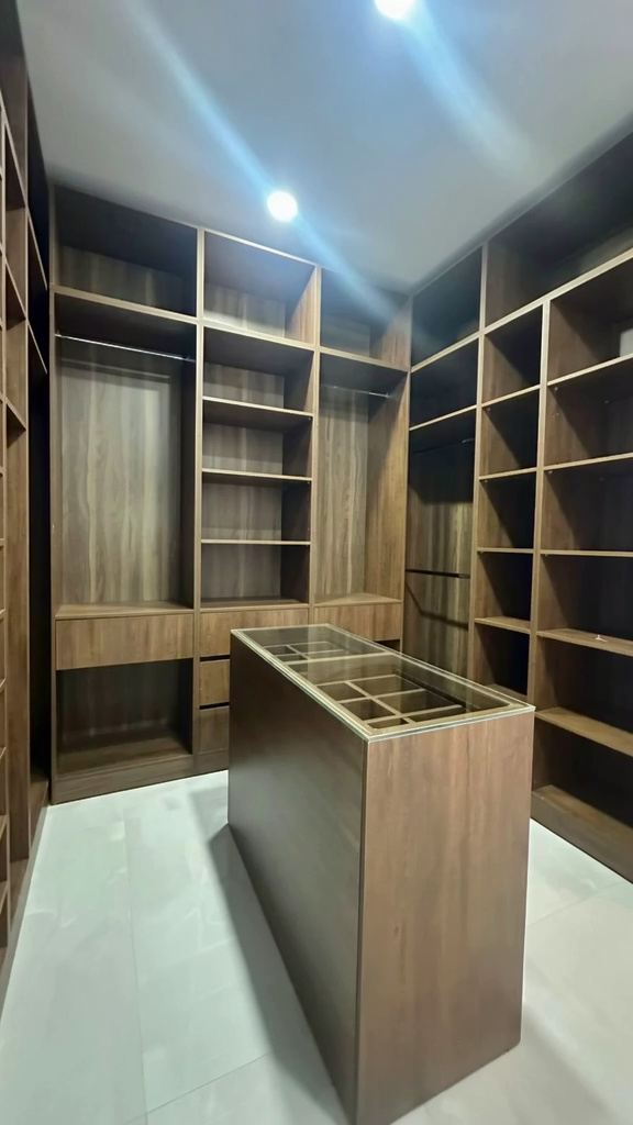 Four (4) Bedroom House For Sale at Sakumono