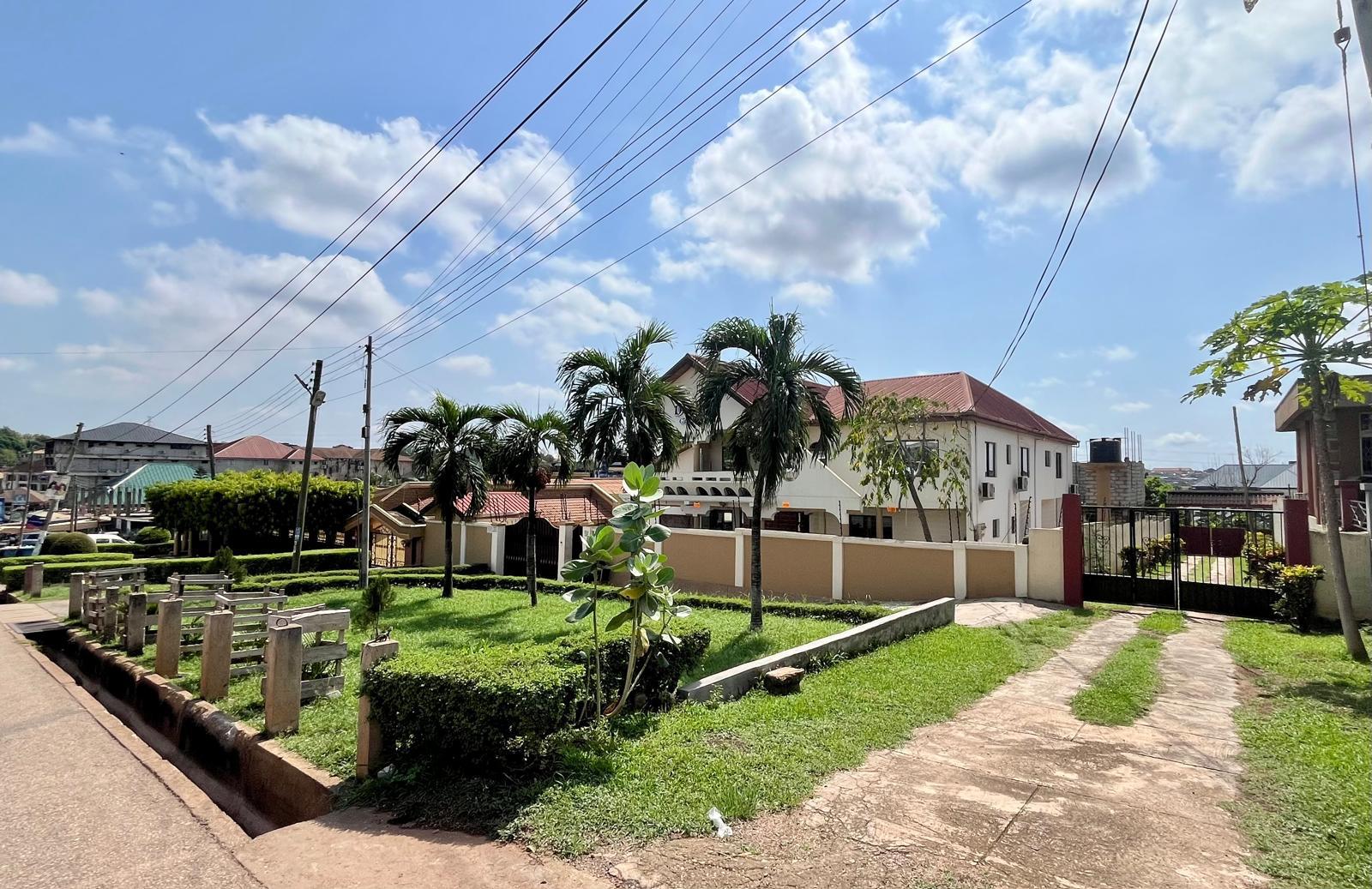 Seven (7) Bedroom Fully Furnished House For Rent at Kumasi Ahodwo